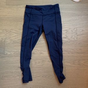 3/4 Lululemon Leggings (Navy Blue)